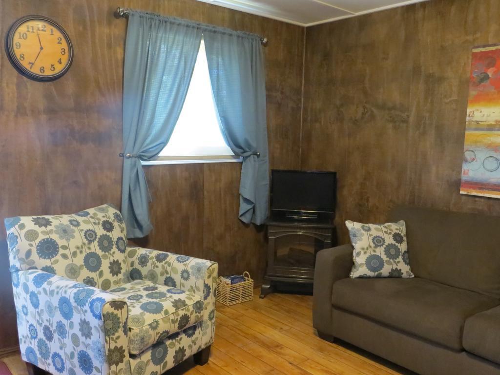 Orchard View Bed And Breakfast Moose Jaw Eksteriør billede